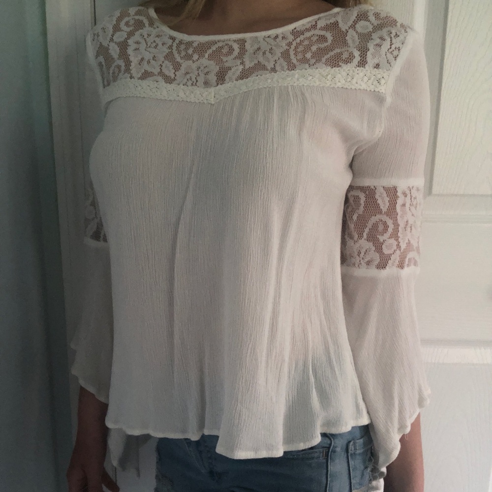 Quarter length white top